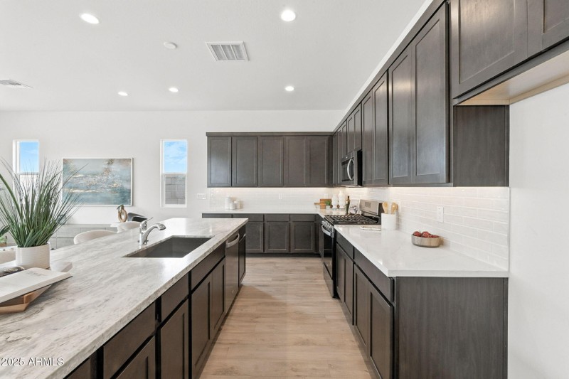 13-web-or-mls-Tin-13