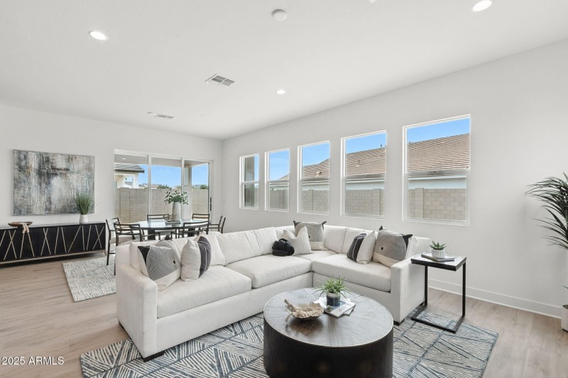 20-web-or-mls-Tin-20