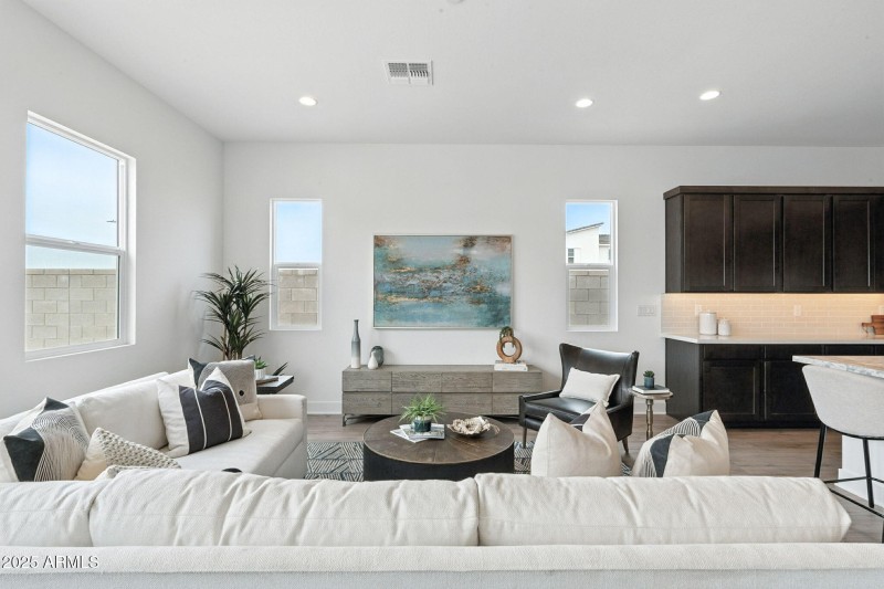 24-web-or-mls-Tin-24