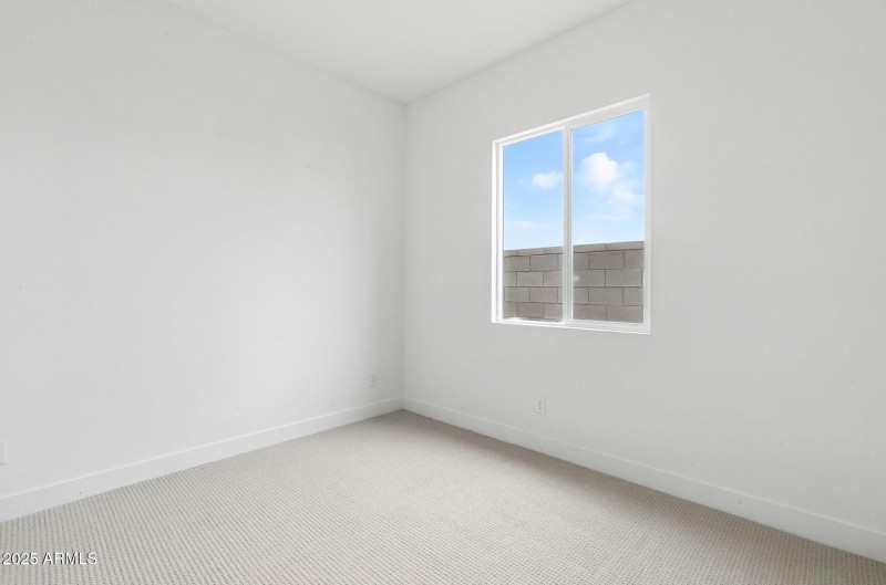 33-web-or-mls-Tin-33