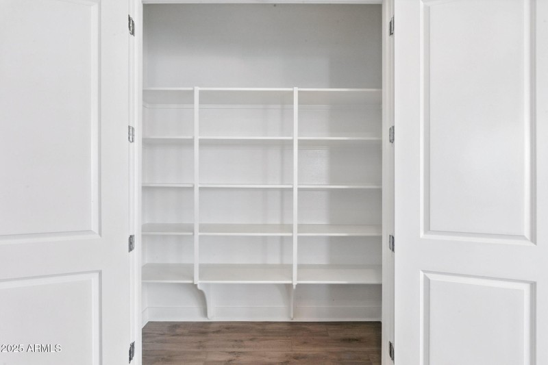 37-web-or-mls-Tin-37