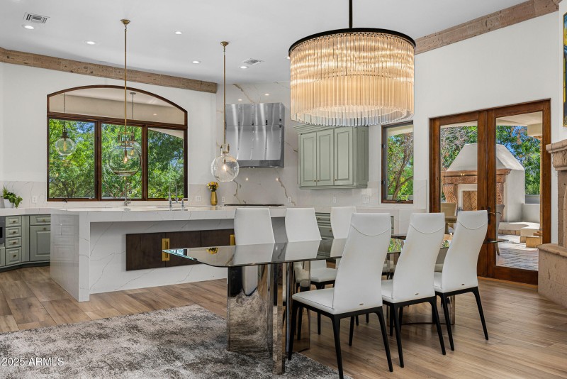 26luxury kitchen and dining