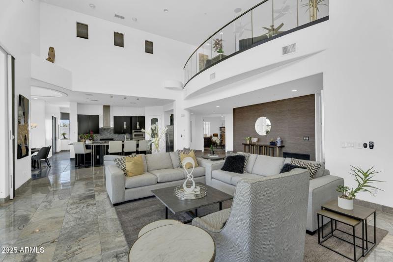 15-web-or-mls-N17thPl-15