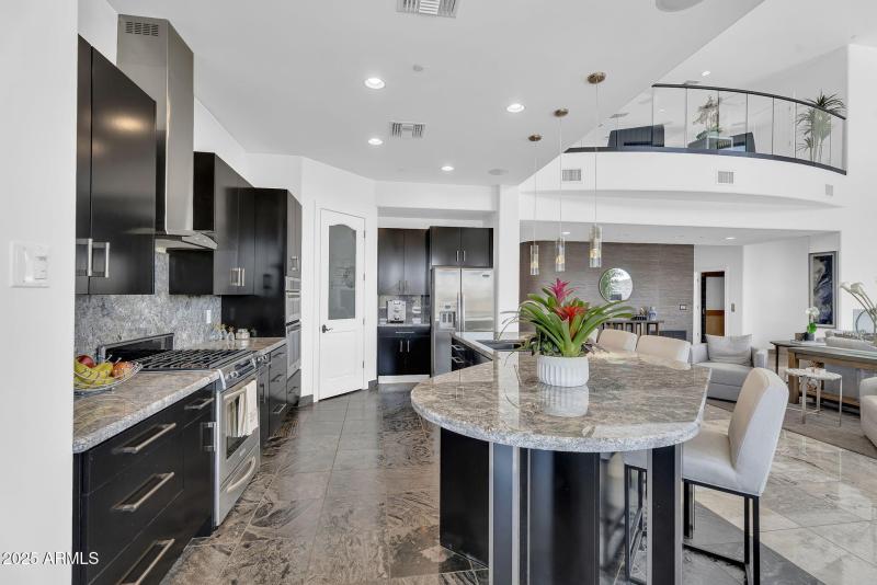 27-web-or-mls-N17thPl-27