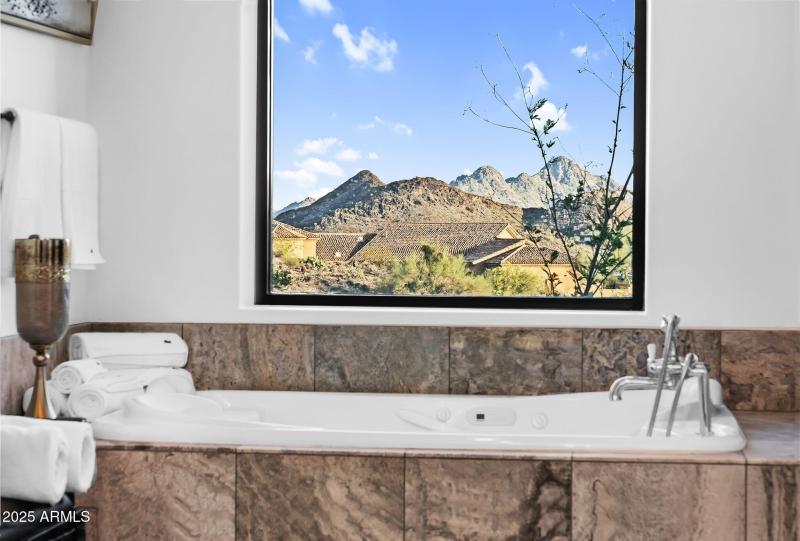 198-web-or-mls-17th-37