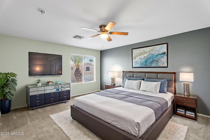 25-web-or-mls-Desert-13 virtually staged