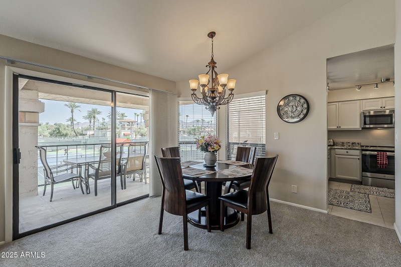 10-web-or-mls-Mountain View-10