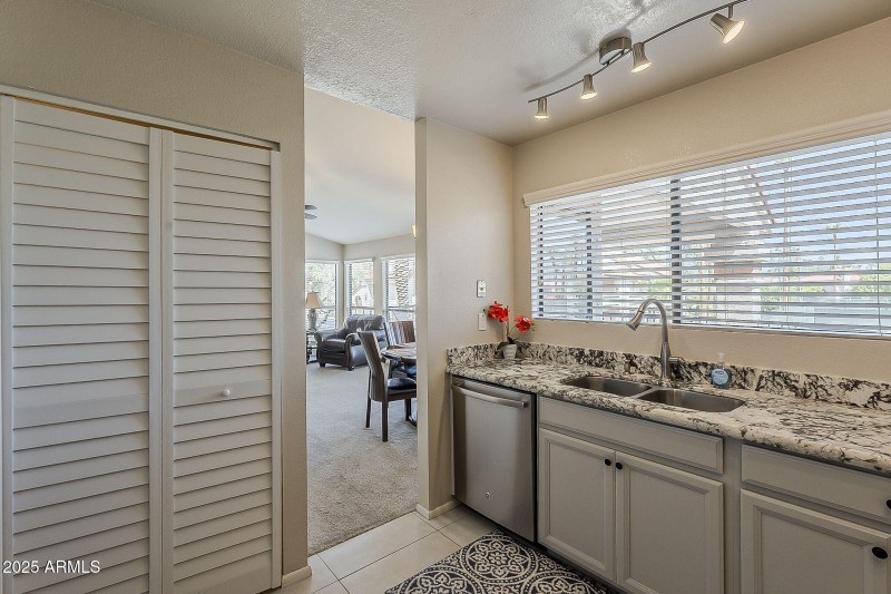 15-web-or-mls-Mountain View-15