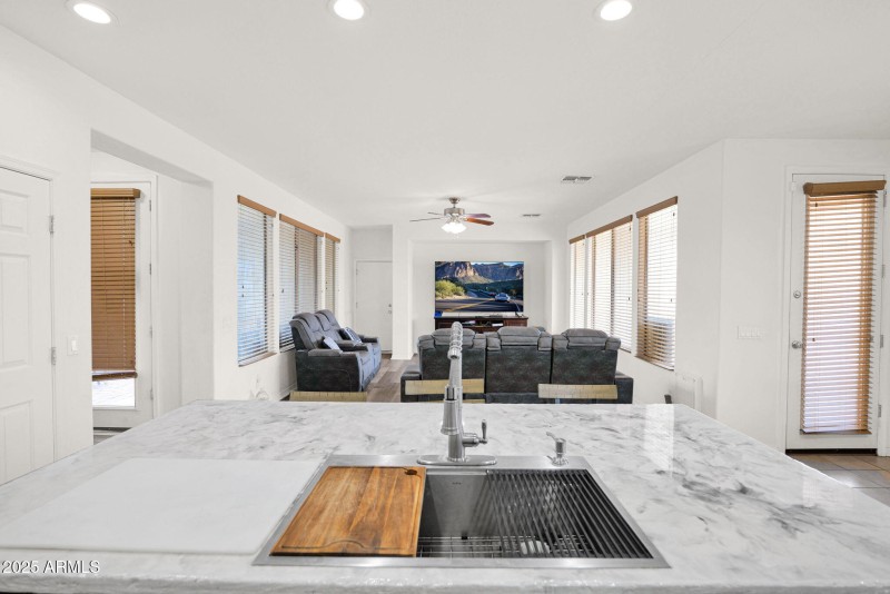 28-web-or-mls-P1280210