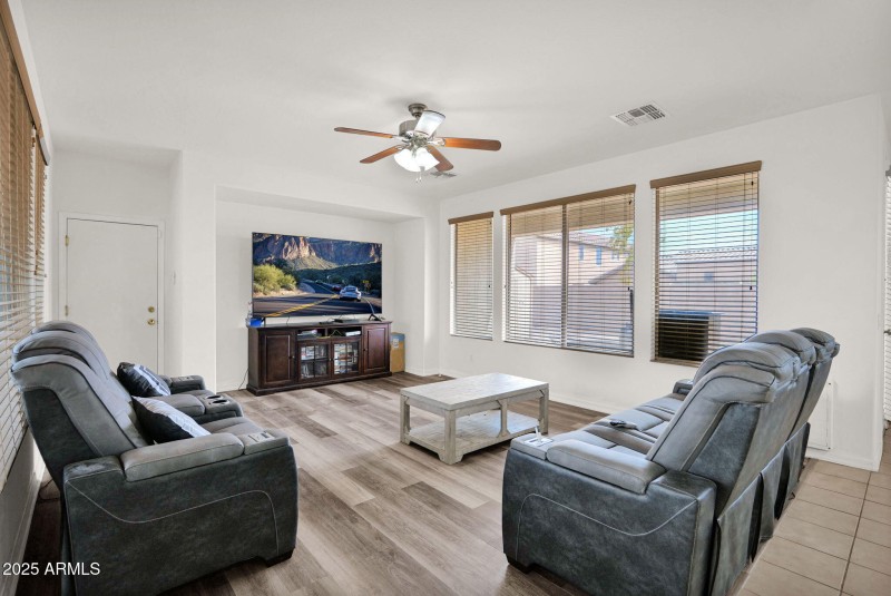 29-web-or-mls-P1280211