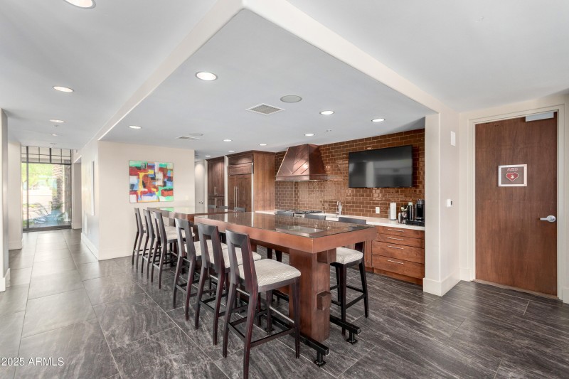 Lounge Kitchen with All The Perks