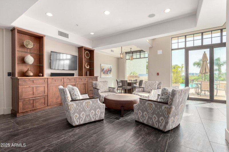 Enjoy The Southern Golf and Pool View