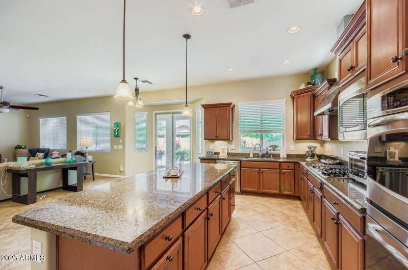 16192 W Berkeley Rd - Web Quality - 010