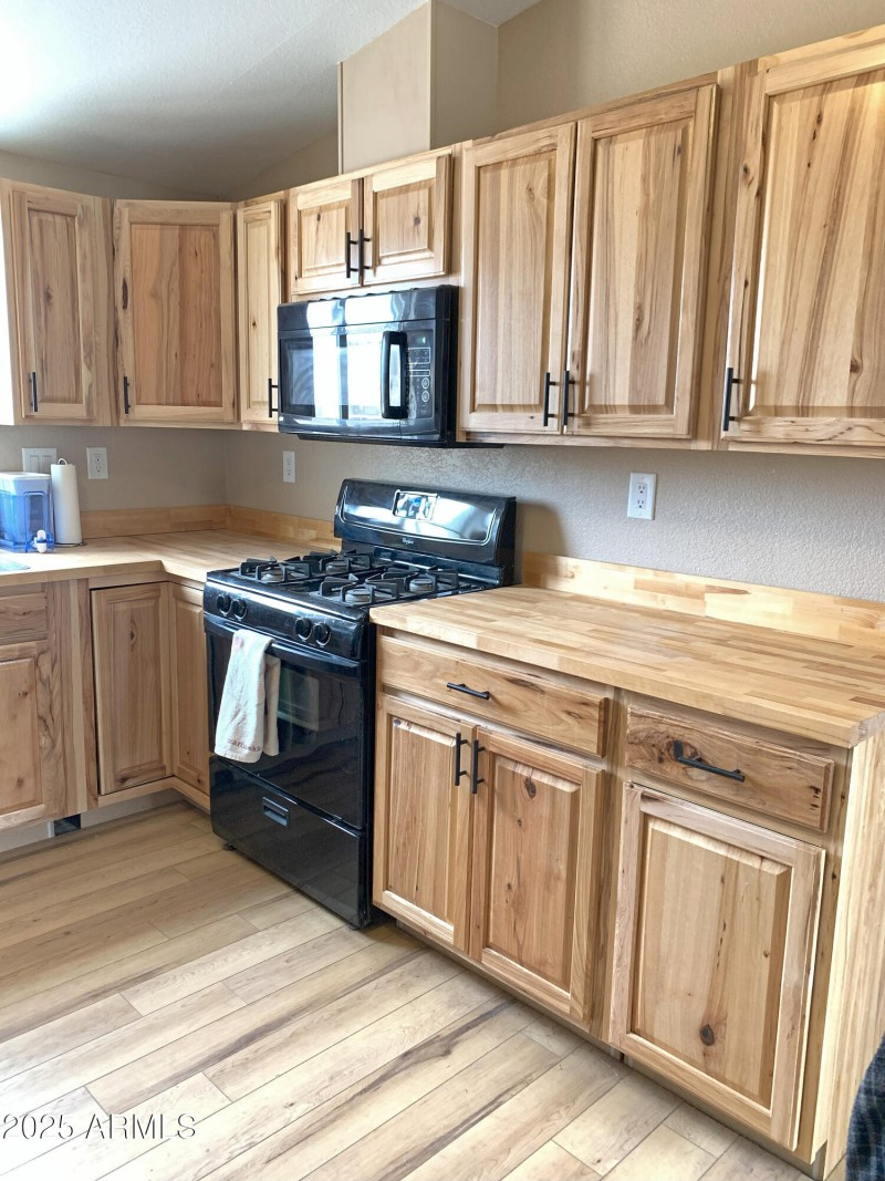 Sylish Alder Cabinets!