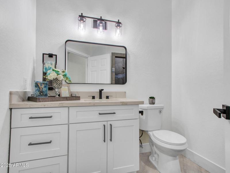 08-Bedroom-suite-(5)