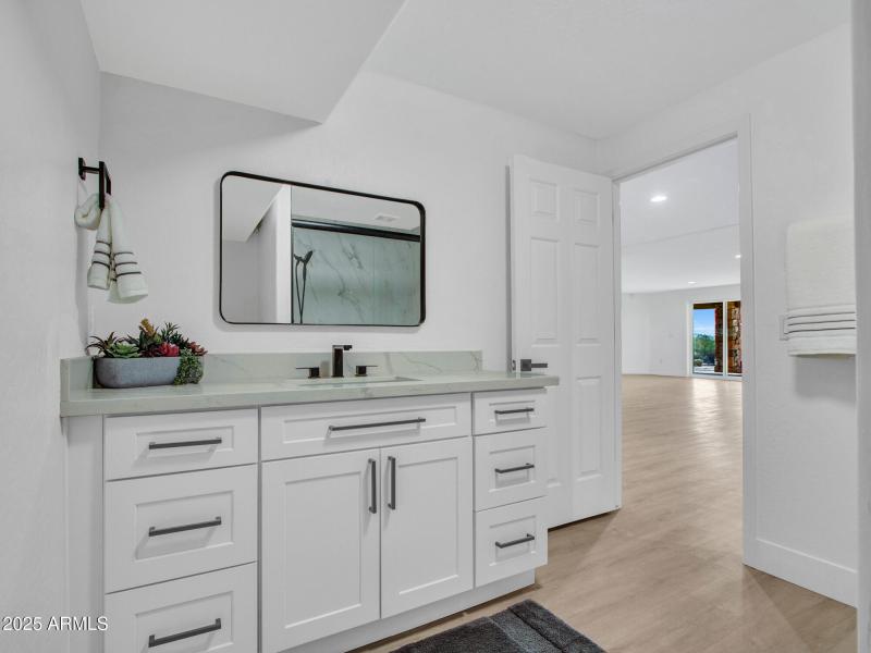 11-Basement-bath-(2)