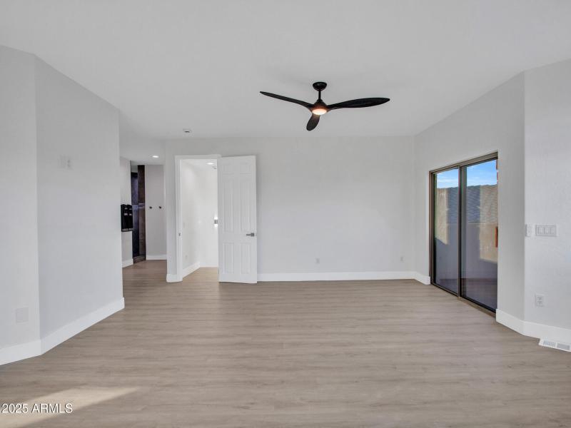 20-Primary-suite-(2)