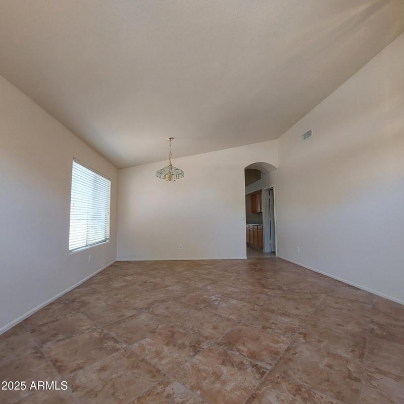 11219W.VernonAvePics4