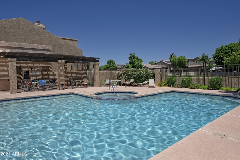 017_Community Pool and Spa