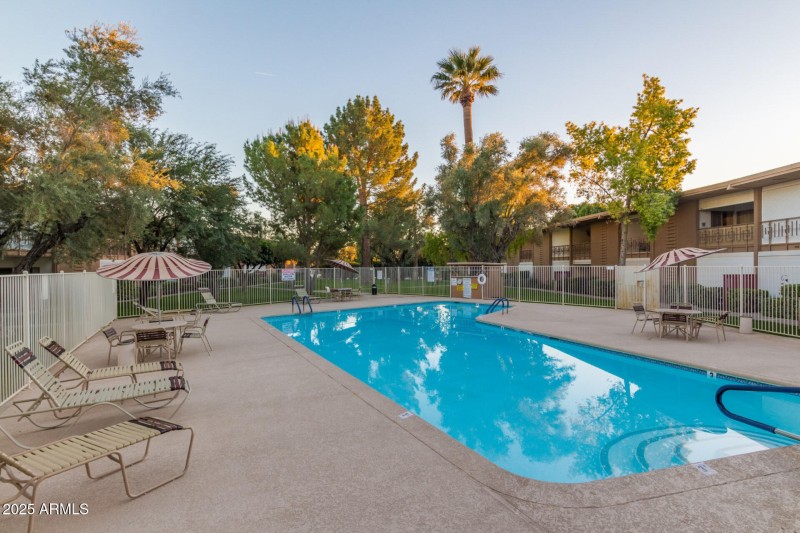 Community Pool & Spa