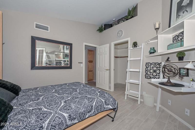 2nd Bedroom-Walk in Closet