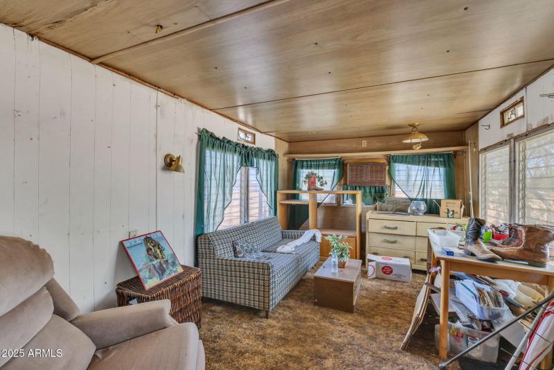 18-web-or-mls-15775 US-60, Gold Canyon-1