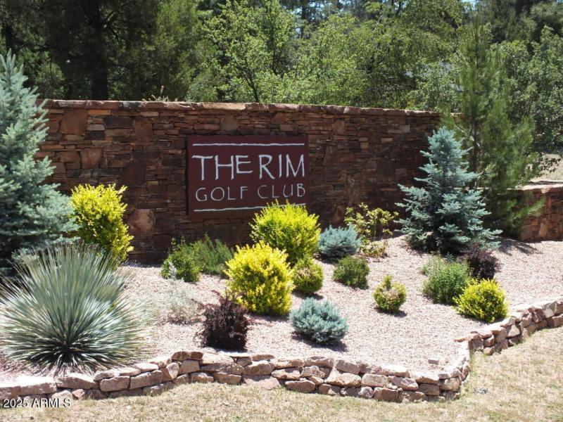 Rim Club Entry Monument