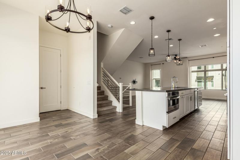 08 - Dining and Kitchen