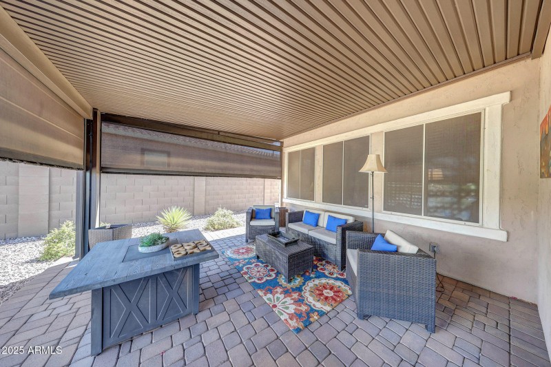 Covered Patio w/ Mechanical Sun Shades