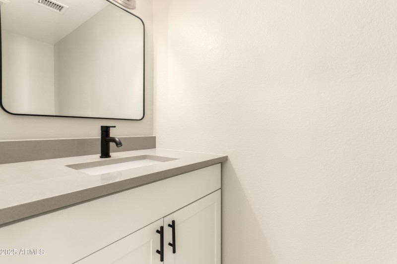 cdcd6c1756fee118e37719b3f7dd0a61