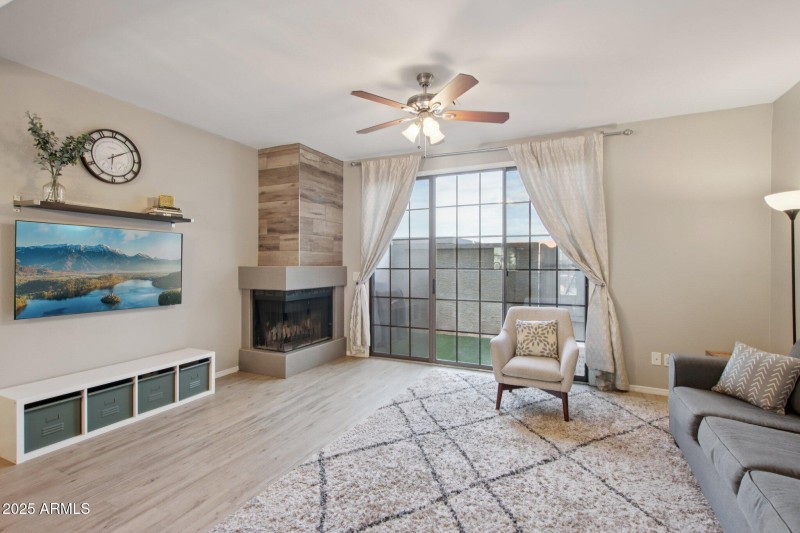 9-web-or-mls-W Monterey St 108-S2008-009