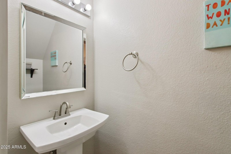 18-web-or-mls-W Monterey St 108-S2008-01