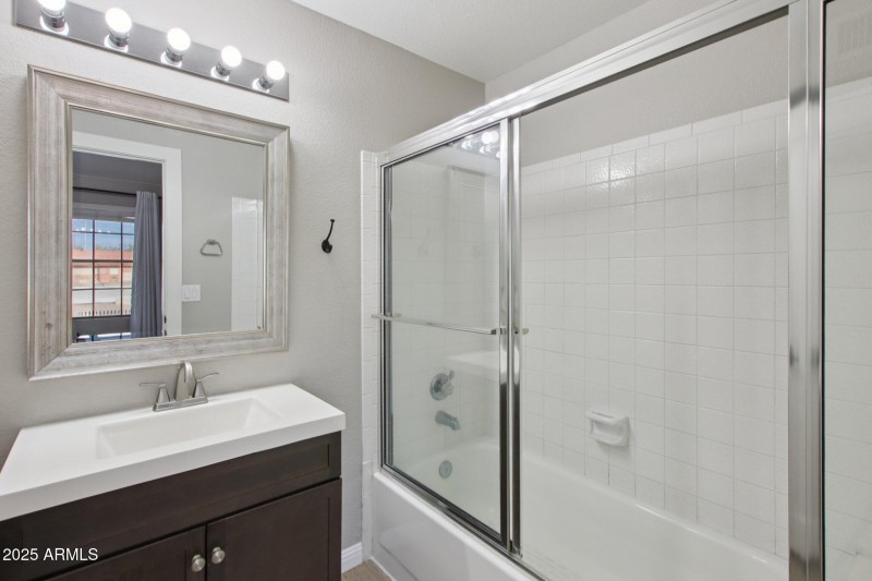 24-web-or-mls-W Monterey St 108-S2008-02