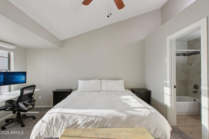 27-web-or-mls-W Monterey St 108-S2008-02