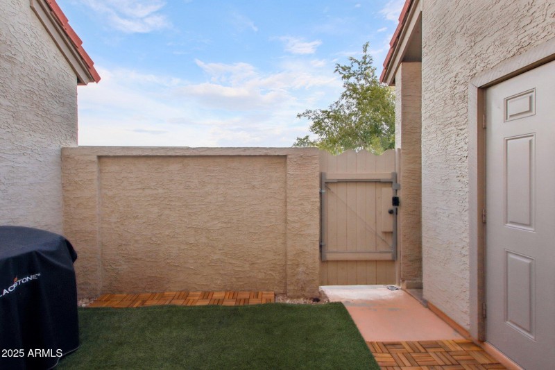 31-web-or-mls-W Monterey St 108-S2008-03