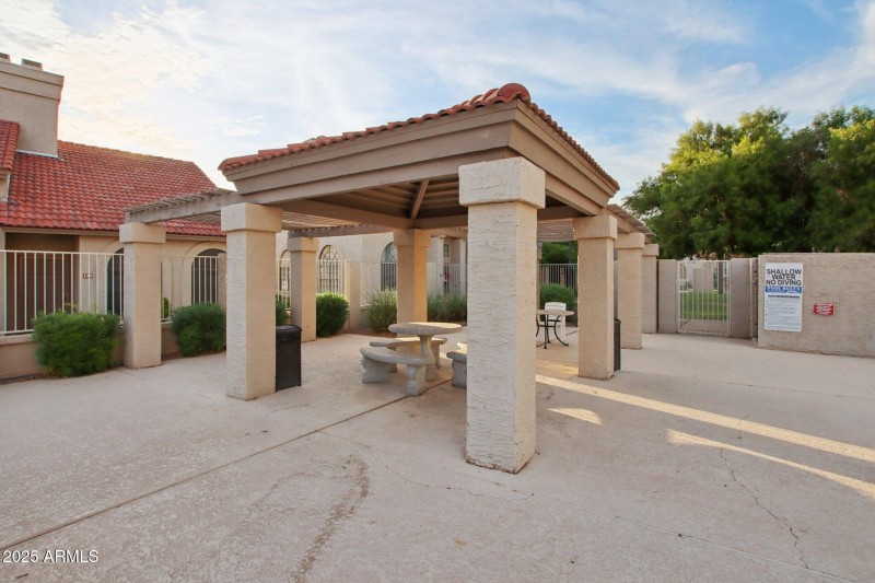 39-web-or-mls-W Monterey St 108-S2008-03