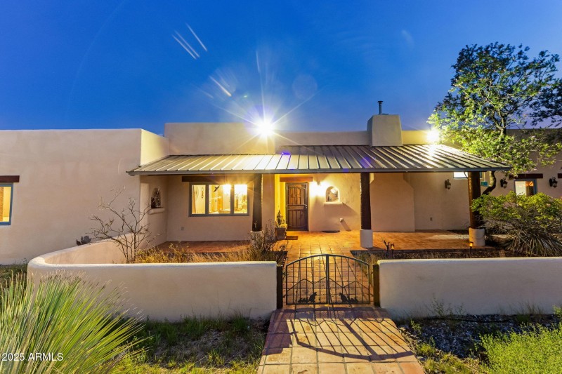 9-web-or-mls-1 Pinto Trail - MLS Images