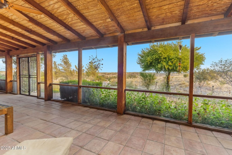 53-web-or-mls-1 Pinto Trail - MLS Images