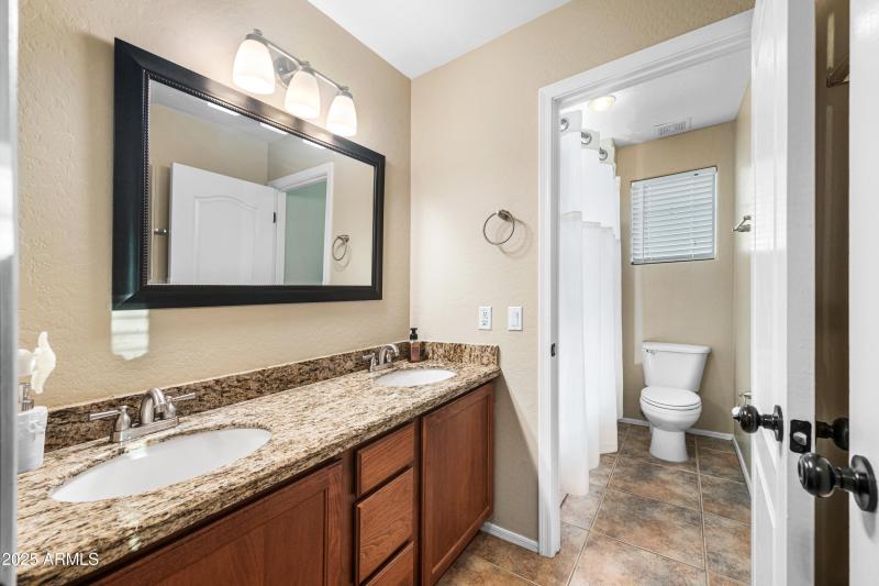 10318-E-Trailhead-Court-43