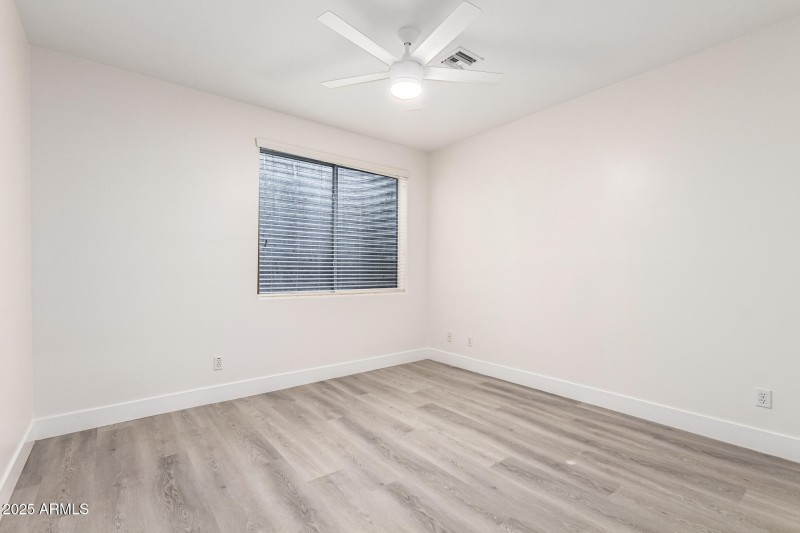 Bedroom 6 (Basement)