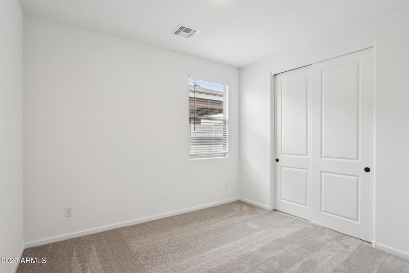 22-web-or-mls-La Senda Dr W-S2008-022