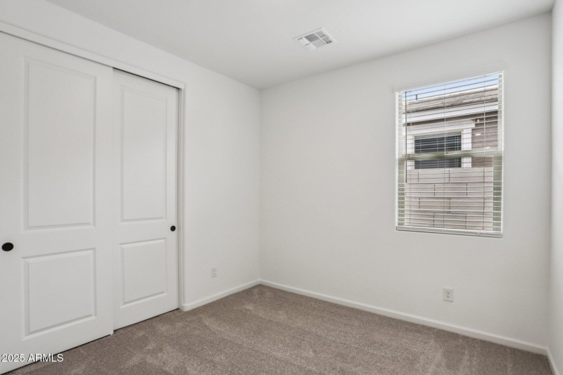 24-web-or-mls-La Senda Dr W-S2008-024