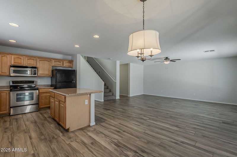 20-web-or-mls-Naomi-20