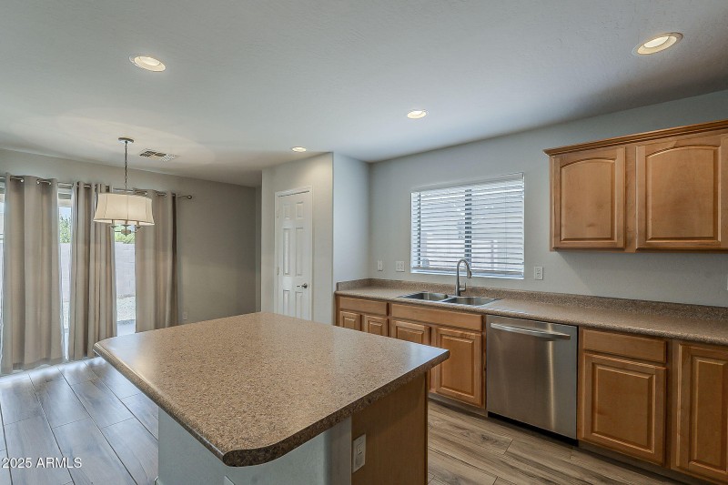 23-web-or-mls-Naomi-23