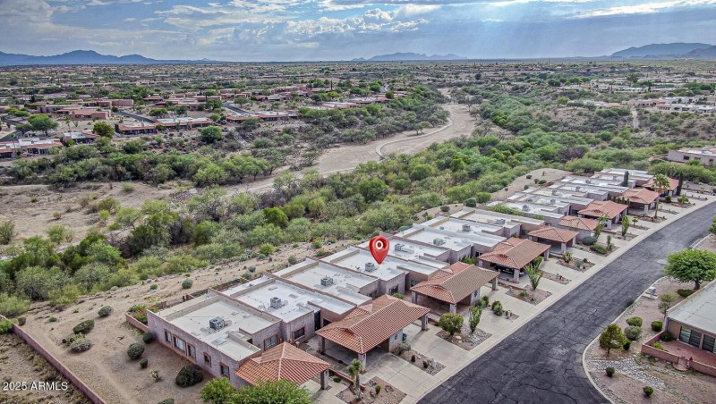 GREAT LOCATION; ACCESS TO WALKING TRAILS