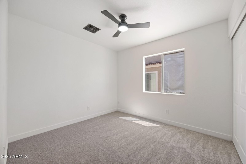 35-web-or-mls-510-w-amoroso-dr