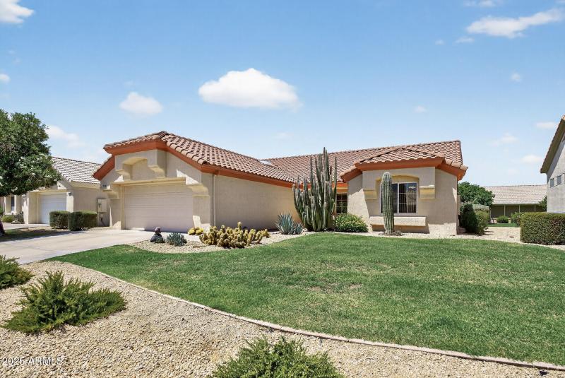 Grassy Front- HOA Maintained