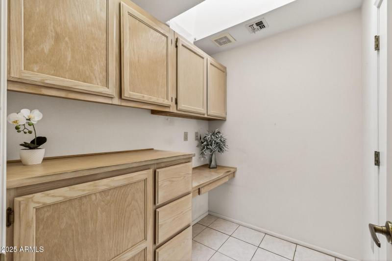 Den/Laundry Room