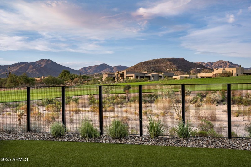 04-37200 N Cave Creek Rd Unit1009-4