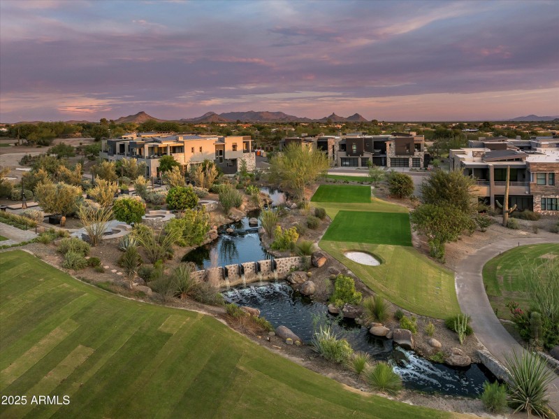 18th hole 7 golf course